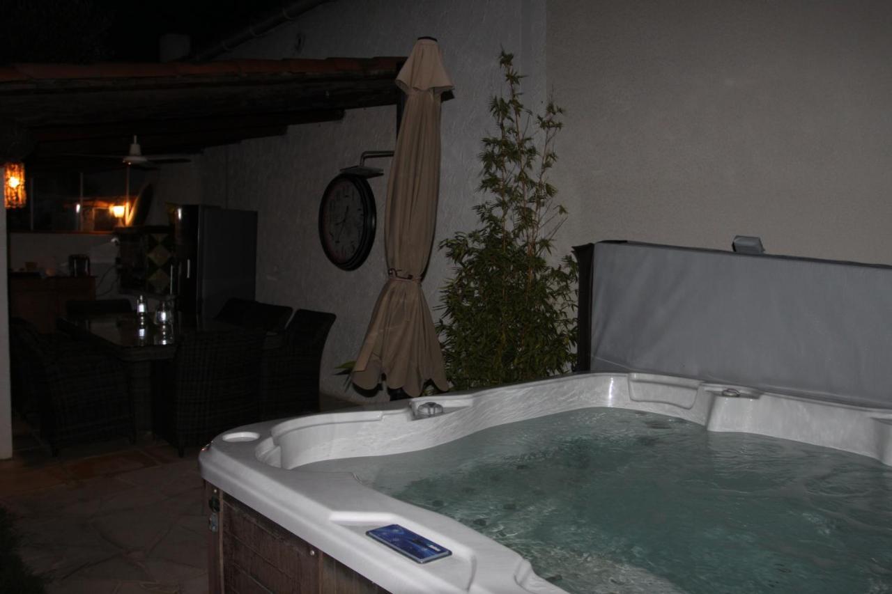 Site Machambreencamargue ヴォヴェール エクステリア 写真